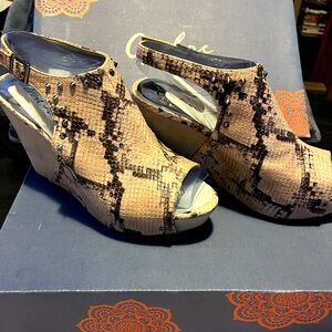 NWT snake skin sandals